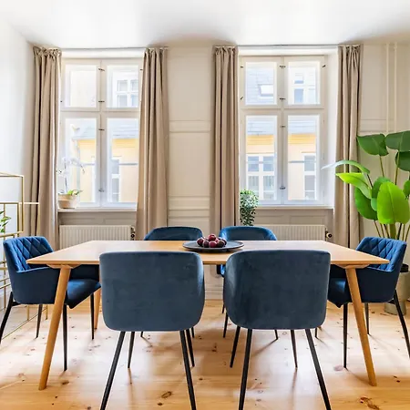 Tivoli 2 - Spacious 3 Bedroom Near Tivoli