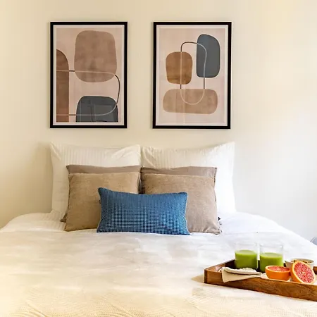 Sanders Tivoli 2 - Spacious 3 Bedroom Near Tivoli Köpenhamn