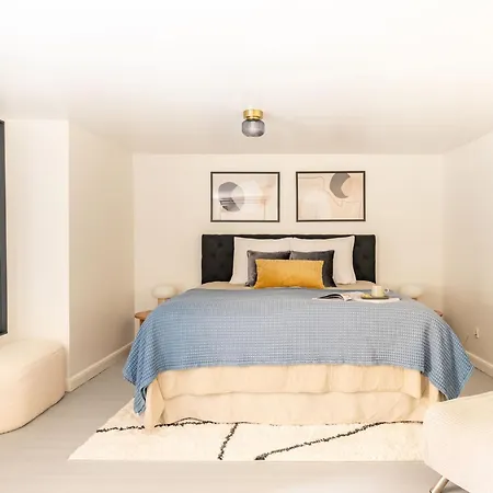 Sanders Tivoli 2 - Spacious 3 Bedroom Near Tivoli Lejlighed København