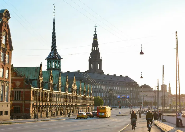 Tivoli 2 - Spacious 3 Bedroom Near Tivoli *