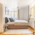 Lägenhet Tivoli 2 - Spacious 3 Bedroom Near Tivoli Köpenhamn
