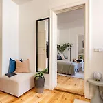 Tivoli 2 - Spacious 3 Bedroom Near Tivoli *