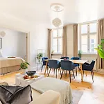 Lägenhet Tivoli 2 - Spacious 3 Bedroom Near Tivoli