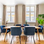 Tivoli 2 - Spacious 3 Bedroom Near Tivoli