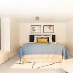 Tivoli 2 - Spacious 3 Bedroom Near Tivoli Lägenhet Köpenhamn