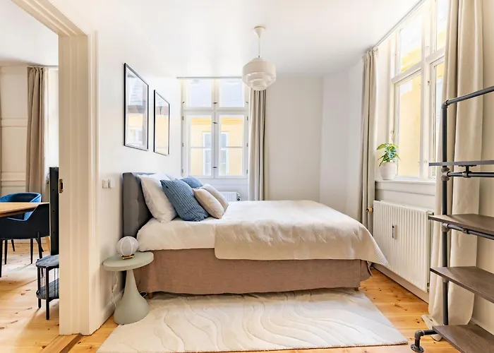 Apartment Tivoli 2 - Spacious 3 Bedroom Near Tivoli Copenhagen