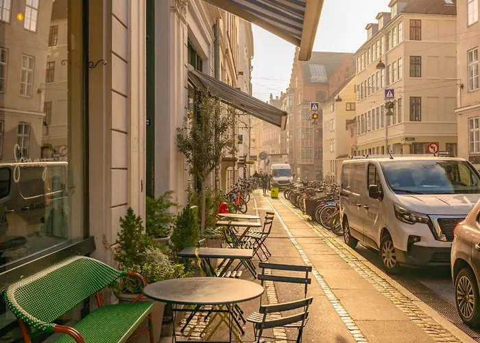 Tivoli 2 - Spacious 3 Bedroom Near Tivoli Copenhagen